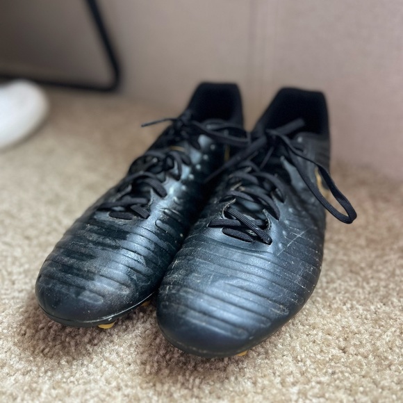 Soccer Cleats - Picture 4 of 4